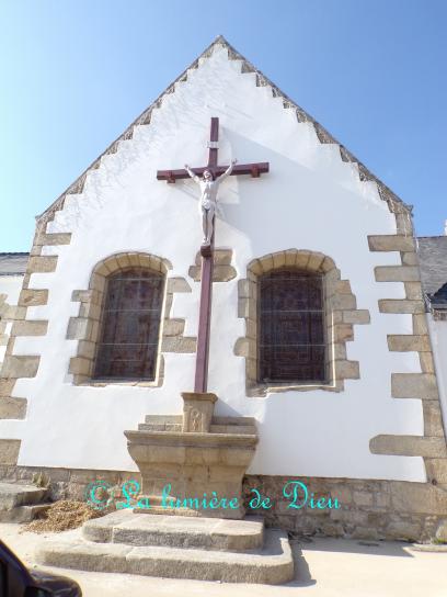 Erdeven, l'église Saint Pierre et Saint Paul