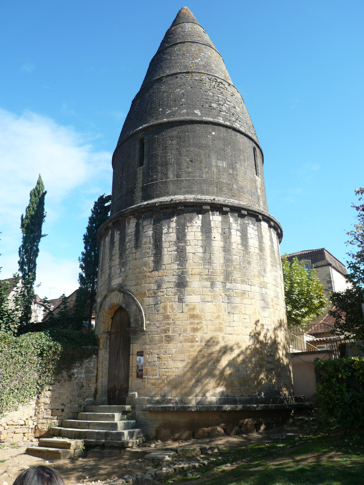 Blog de lisezmoi : Hello! Bienvenue sur mon blog!, La Dordogne : Nontron et Sarlat-la-caneda