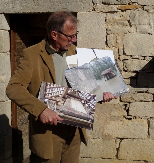 Visite d'une maison de guet du XIVéme siècle, superbement restaurée, à Gissey sous Flavigny, avec les adhérents de "Villages Anciens-Villages d'Avenir"