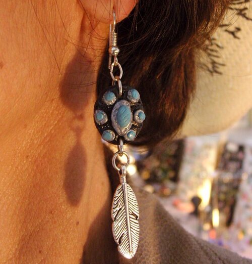 boucles d'oreilles country de style Navajo avec ses plumes  