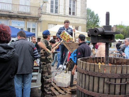 La fête de la pomme 2012 à Laignes a eu un très beau succès !