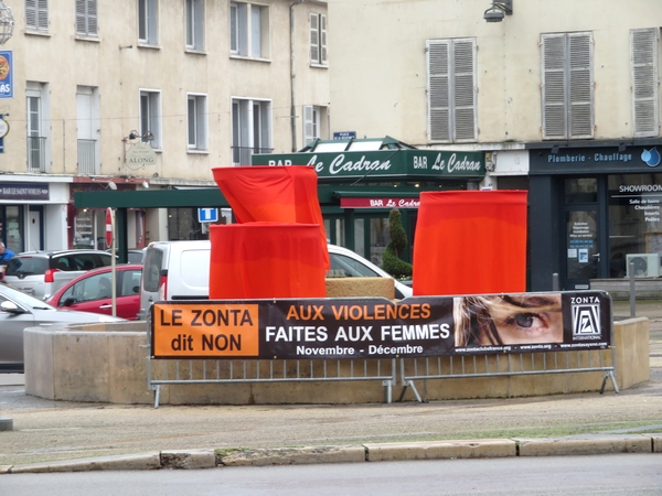 Le Zonta Club de Châtillon sur Seine s'est associé  à la lutte contre les violences faites aux femmes....