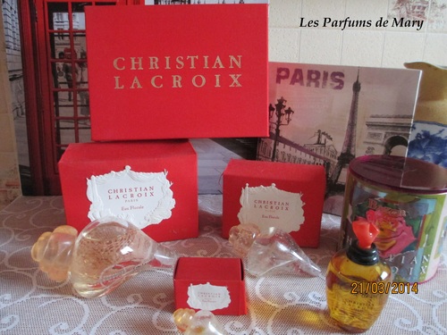 Boites et beaux parfums de "CHRISTIAN LACROIX".......