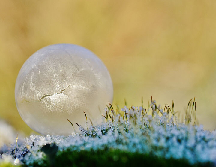 des-sumbliles-bulles-de-savon-gelees-par-le-froid16