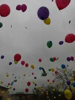 le lâcher de ballons pour le Telethon