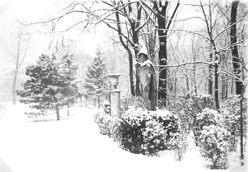 Le jardin du Luxembourg sous la neige en 1900