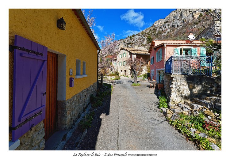 Poët en Percip à la Roche sur le Buis, villages du bout du monde