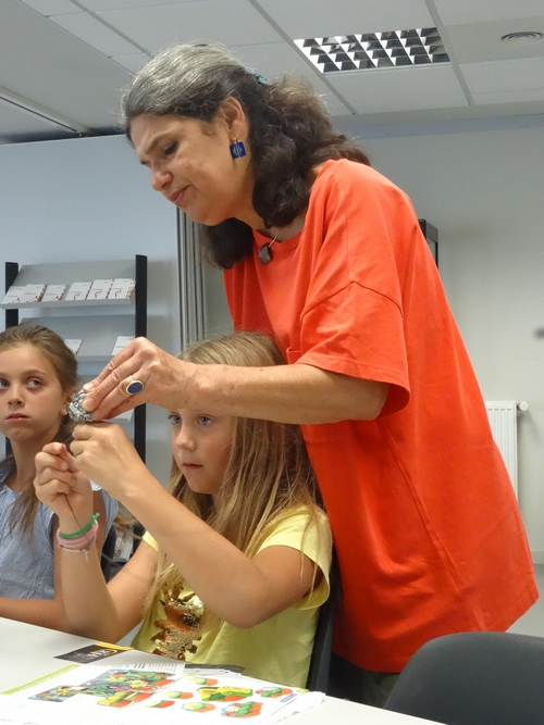 Marige Ott, plasticienne, a animé des ateliers "Créer ou recréer" au Musée du Pays Châtillonnais-Trésor de Vix