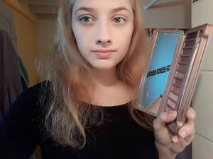 Christa/Historia's Makeup (Shingeki no Kyojin)