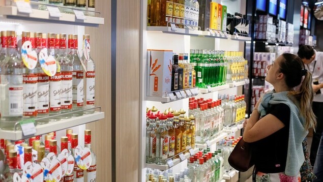 Cigarettes, alcool, argent liquide : comment passer la douane en toute tranquillité ?