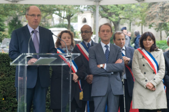 S'il existe en France trois lieux de mémoire en hommage aux victimes de l'OAS, il en existe un aussi en Algérie, à Oran