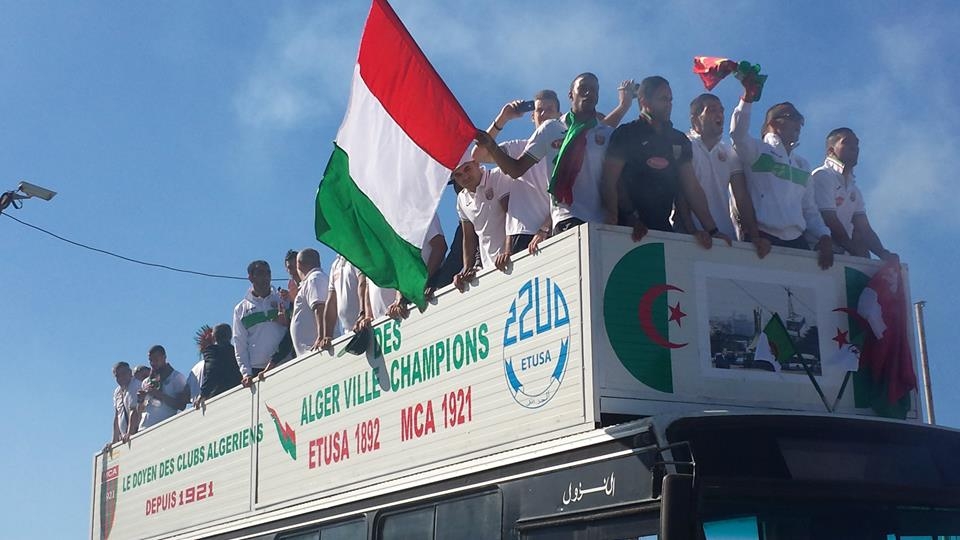 Samedi 03.05.2014 La parade du MCA dans les rues d\'Alger