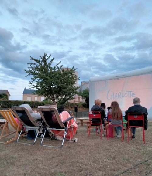 Le camp d'internement et le musée de la Shoah de Pithiviers