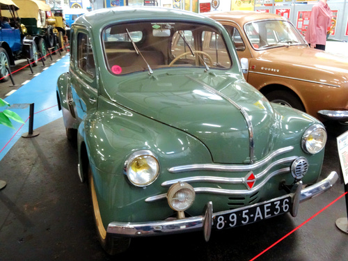 RENAULT 4 CV - R 1 062 de 1952