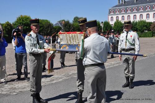 * 1000 personnes à Chalons pour célébrer les adieux du 1er RAMa le 30 juin 2015