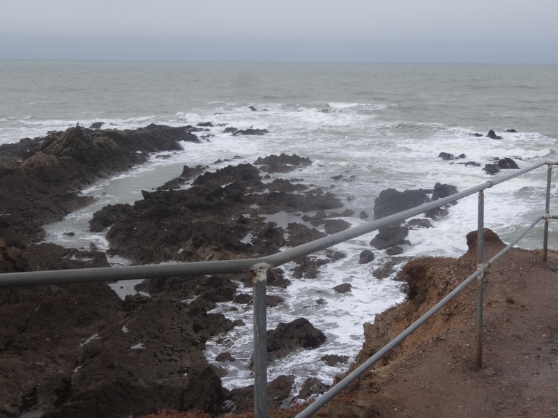 Du gris, du gris, encore du gris sur la Bretagne