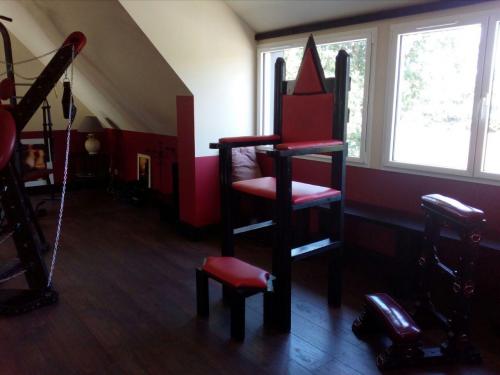 Le Grenier d'Eros, Donjon privé - club privé