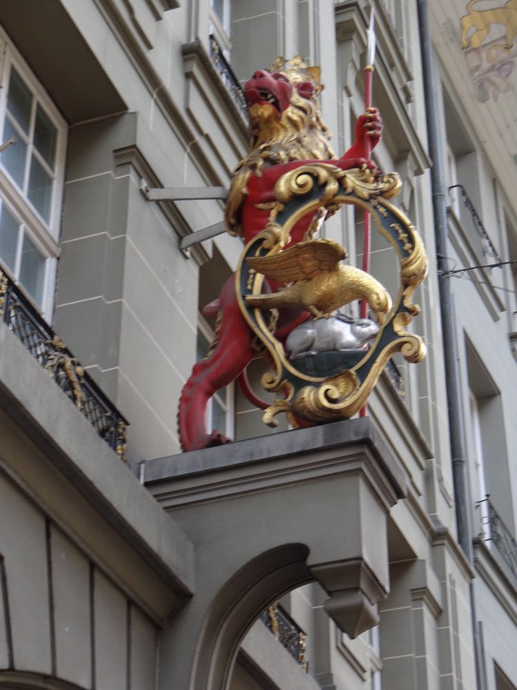 Balade dans les rues de Berne, en Suisse...