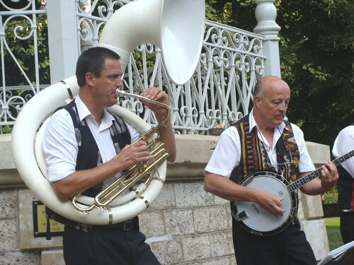 Le Bechet Forever Quartet au jardin de la Mairie...