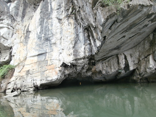 Baie d'Halong et le "Halong terrestre"