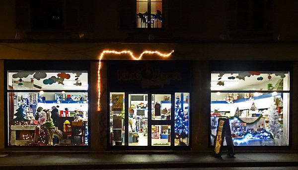 Vitrines de nuit à Châtillon sur Seine...