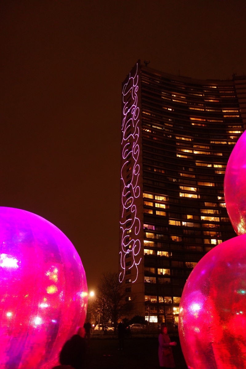 Mise en lumière du patrimoine bruxellois.