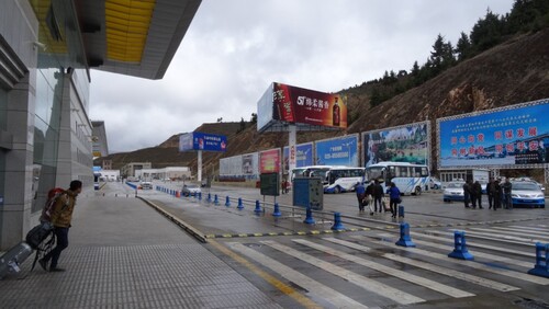 Vallée de Jiuzhaigou (九寨沟) - L'arrivée