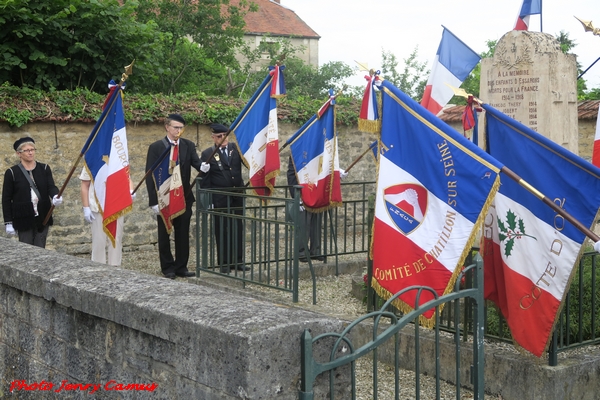 La cérémonie 2018 du souvenir au monument des Fusillés et au monument aux Morts d'Essarois