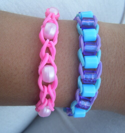 Bracelet simple avec perles en Rainbow loom