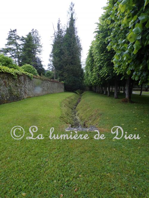 Valmont, abbaye Notre-Dame du Pré