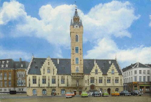 Dendermonde - Stadhuis met belfort