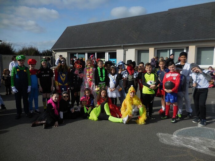 Un carnaval haut en couleur et sous le soleil