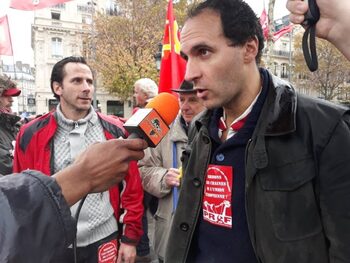 Un 11 novembre de résistance pour la paix avec le PRCF et les JRCF. Retour sur les manifestations parisiennes. #vidéo #11nov