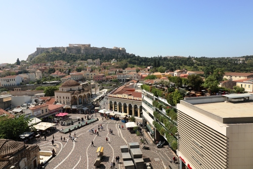 Vue sur l'Acropole et la place Monastiraki depuis le rooftop