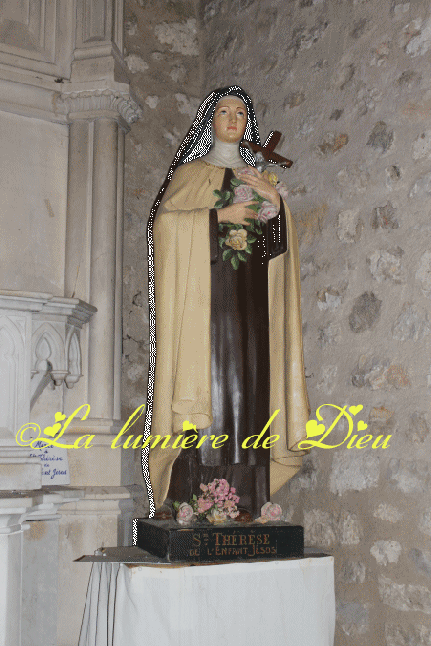 Moustiers Sainte Marie : L'église Notre-Dame de l'Assomption