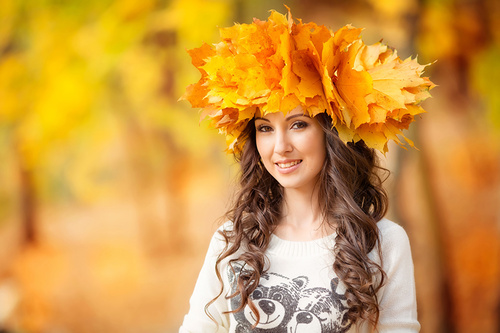 Femmes dans l'automne