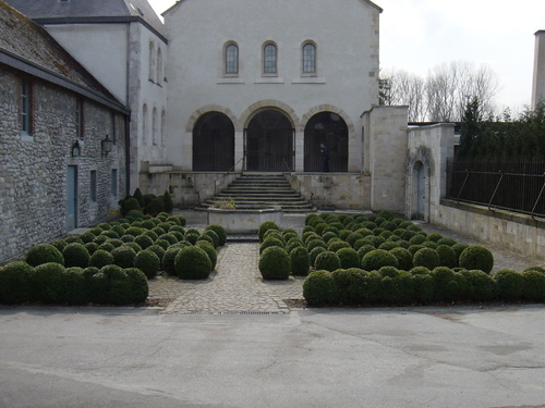 ** Visite de l'église abbatiale Saint-Rémy à Rochefort