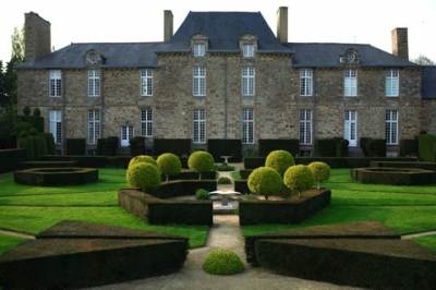 Jardin du chateau de la Ballue