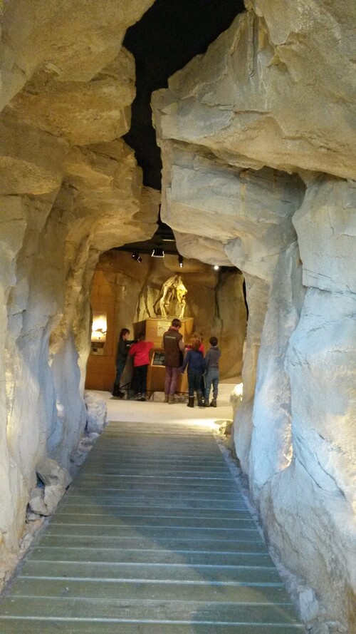 JOUR 3 => Visite du musée de l'Ours des cavernes