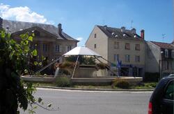 LE ROND-POINT DE BOURGANEUF