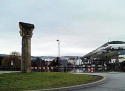 Janusköpfiges Traben-Trarbach-Monument