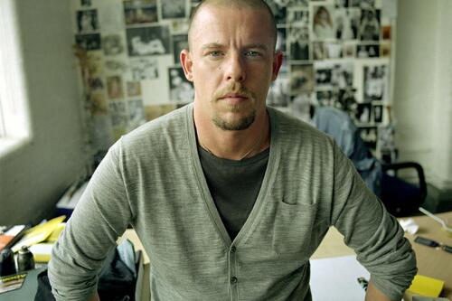 Alexander McQueen : bientôt un film sur sa vie