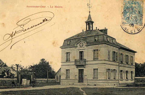 Auvers sur Oise - La mairie et sa place - Mairie d'Auvers sur Oise