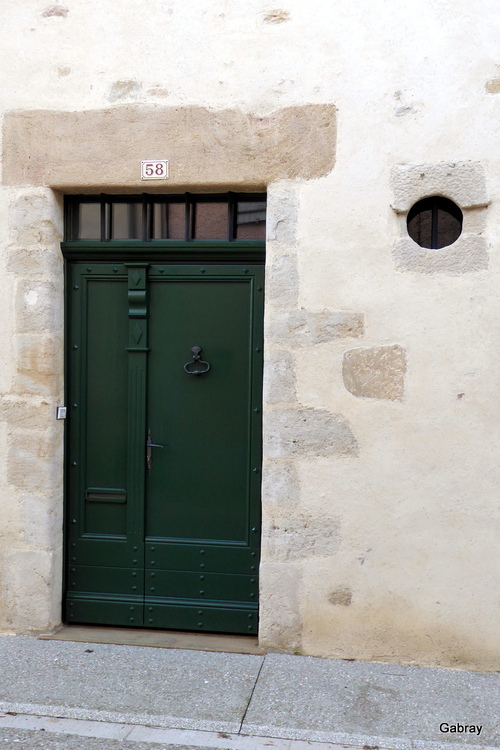 Saint Félix de Lauragais : portes et fenêtres