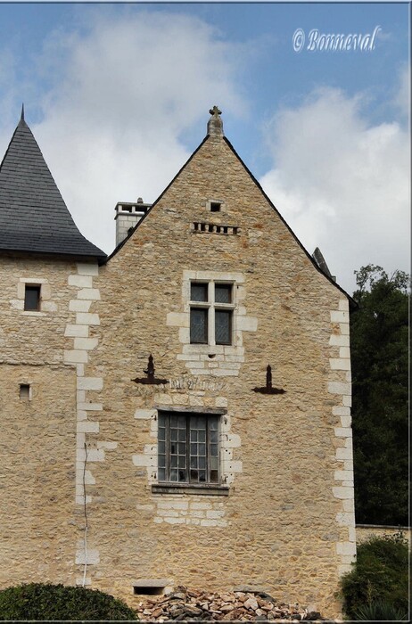 Fuie sur un pignon du Château de la Petite Filolie Dordogne