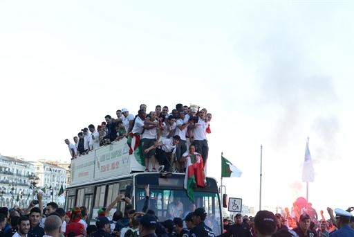 Samedi 03.05.2014 La parade du MCA dans les rues d\'Alger