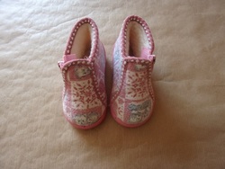 Chaussons rose pointure 19