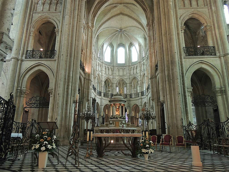 NOYON (60) : la cathédrale Notre-Dame