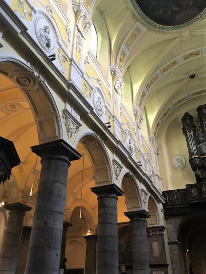  Collégiale Saint-Denis de Liège.