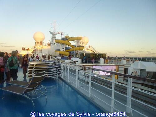 CROISIERES PERLES DE ANTILLES - LE BATEAU